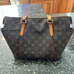 Louis Vuitton Monogram Canvas Tote
